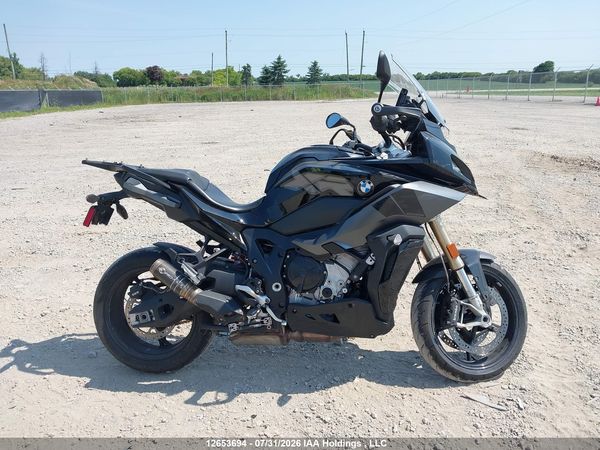2022 BMW S 1000 XR