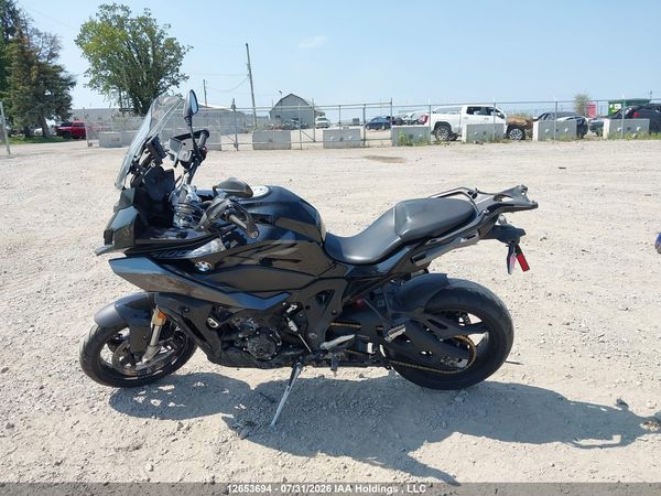2022 BMW S 1000 XR