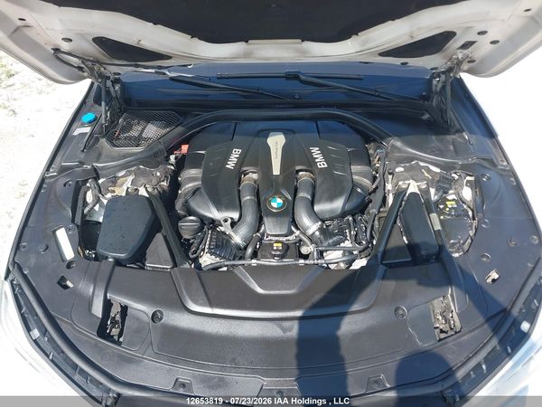 2016 BMW 750 XI