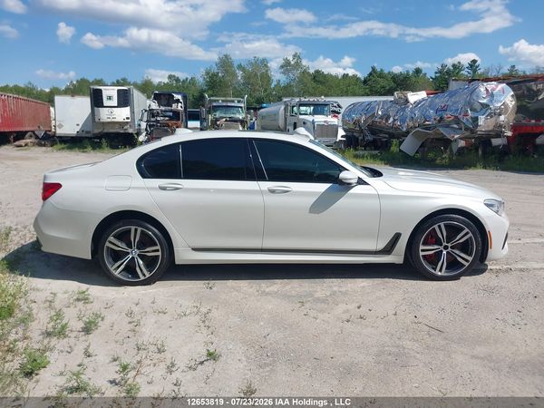2016 BMW 750 XI