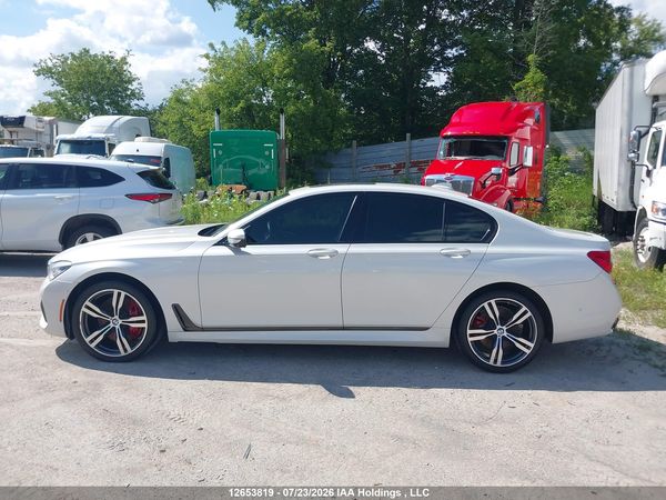 2016 BMW 750 XI