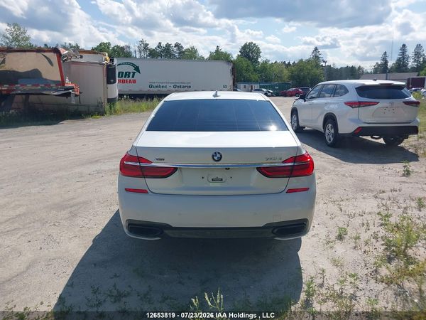 2016 BMW 750 XI