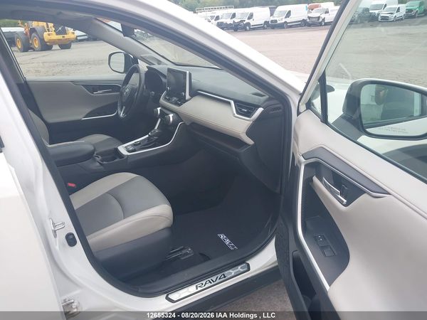 2020 TOYOTA RAV4 Limited HV