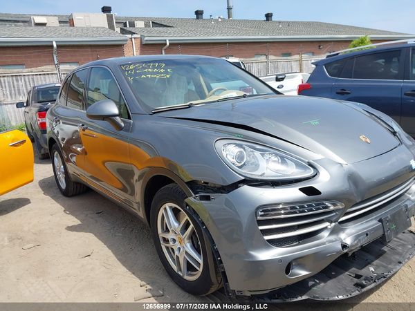 2014 PORSCHE CAYENNE PLATINUM EDITION