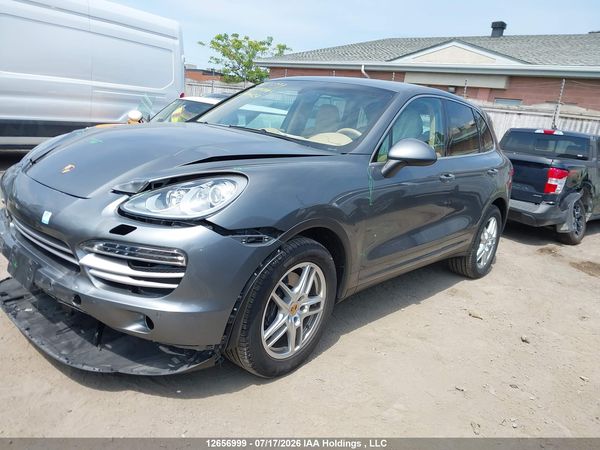 2014 PORSCHE CAYENNE PLATINUM EDITION