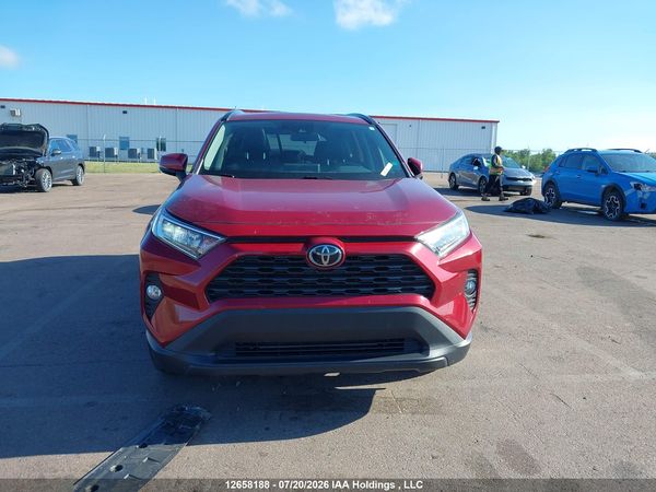 2020 TOYOTA RAV4 XLE
