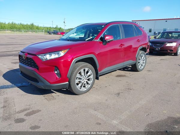 2020 TOYOTA RAV4 XLE