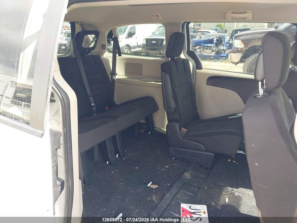 2018 DODGE GRAND CARAVAN SE — I8