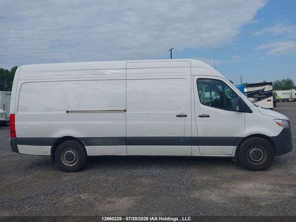 2025 MERCEDES-BENZ SPRINTER 2500 907 (VS30)