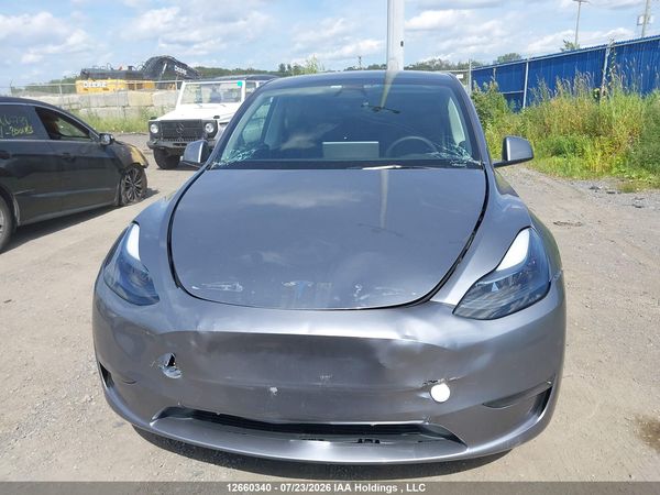2024 TESLA MODEL Y LONG RANGE/RWD