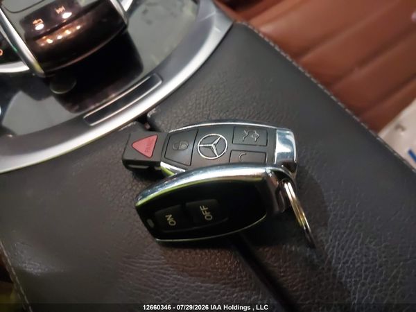 2017 MERCEDES-BENZ GLC 300 4MATIC