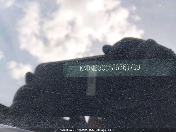 2018 KIA SEDONA LX