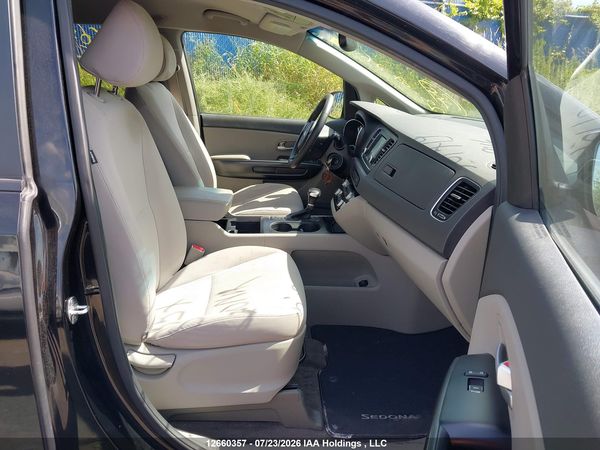 2018 KIA SEDONA LX