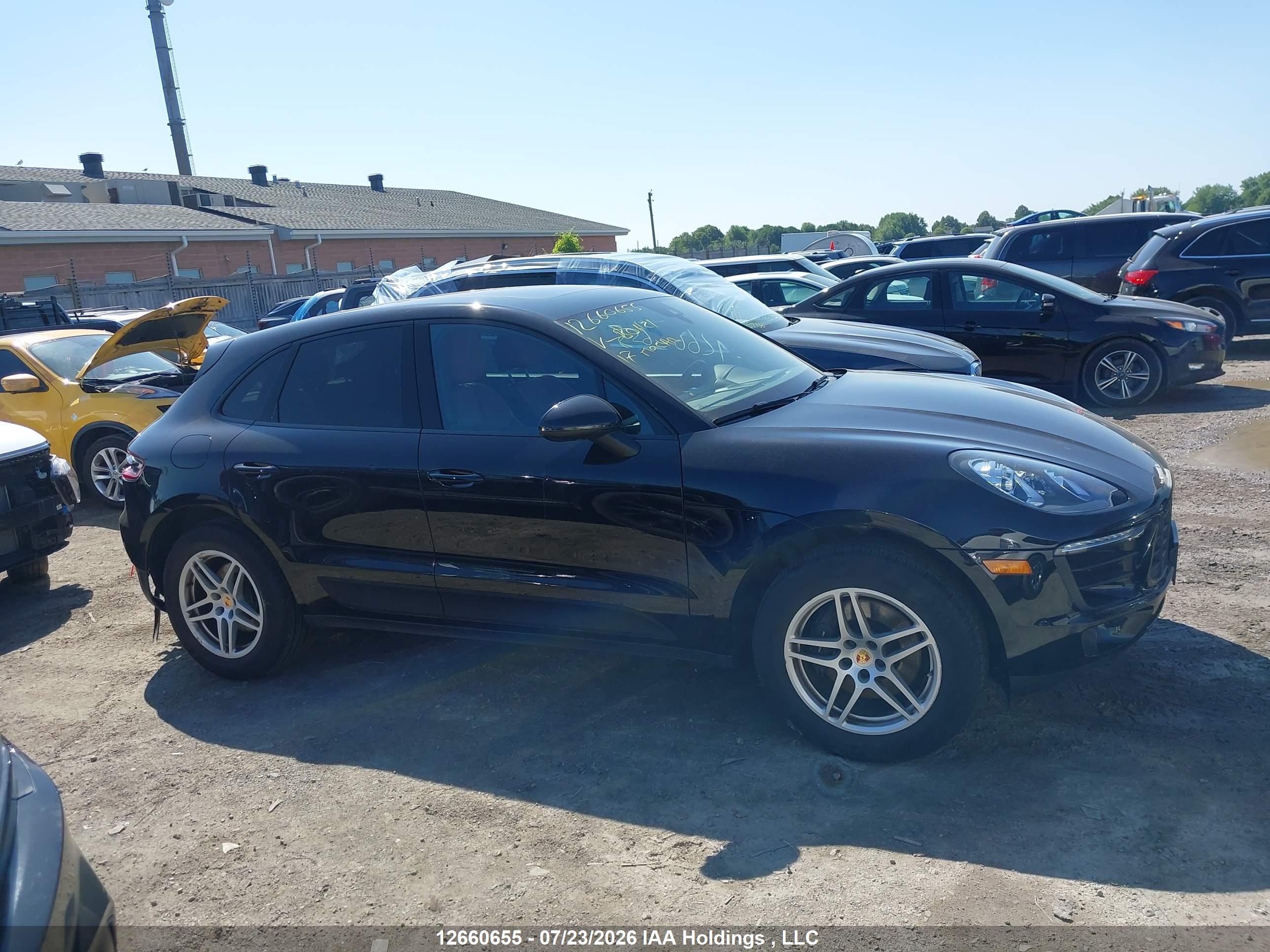 2017 PORSCHE MACAN