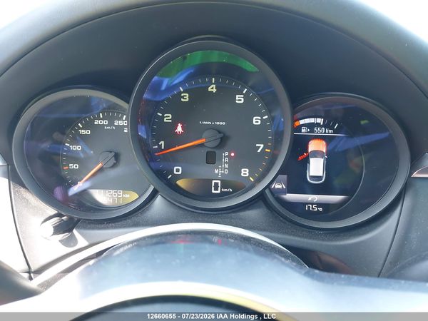 2017 PORSCHE MACAN