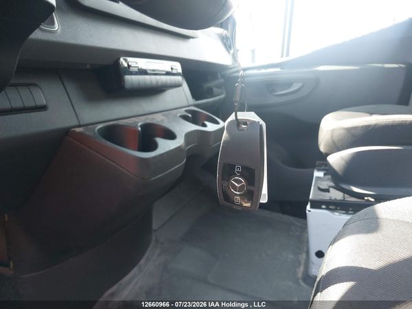 2025 MERCEDES-BENZ SPRINTER 2500 907 (VS30)