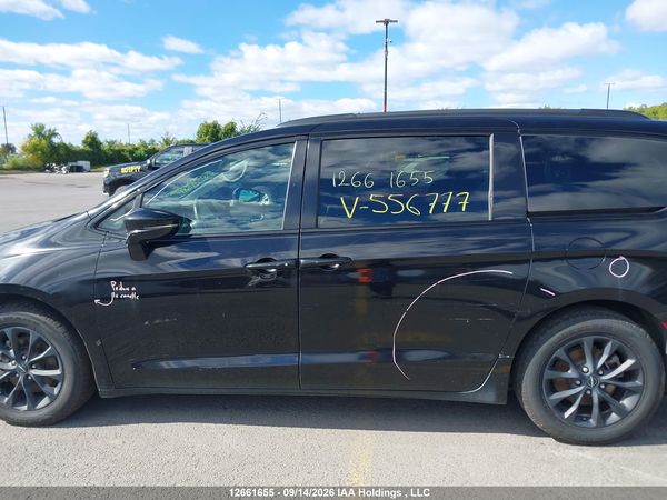 2025 CHRYSLER PACIFICA LIMITED — I15
