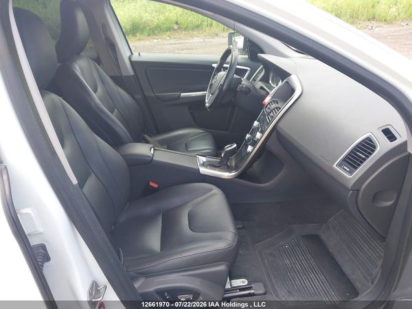 2016 VOLVO XC60