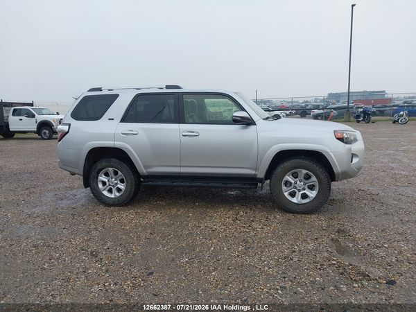2024 TOYOTA 4RUNNER SR5 Prem