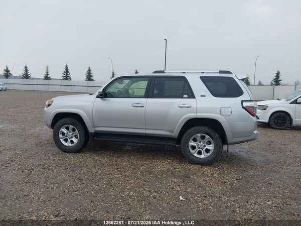 2024 TOYOTA 4RUNNER SR5 Prem