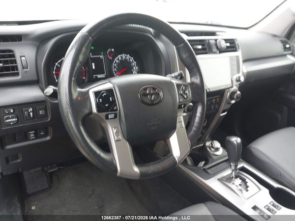 2024 TOYOTA 4RUNNER SR5 Prem