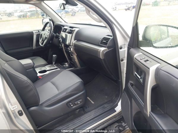 2024 TOYOTA 4RUNNER SR5 Prem