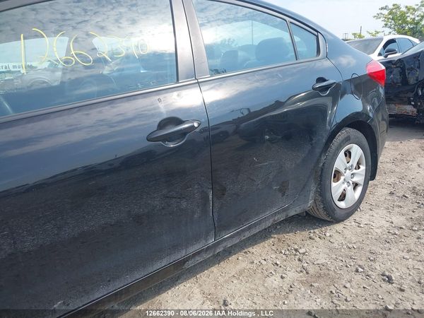 2016 KIA FORTE GL (Middle-Low Grade)
