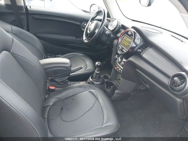 2017 MINI 3 DOOR COOPER