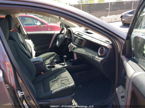 2017 TOYOTA RAV4 LE