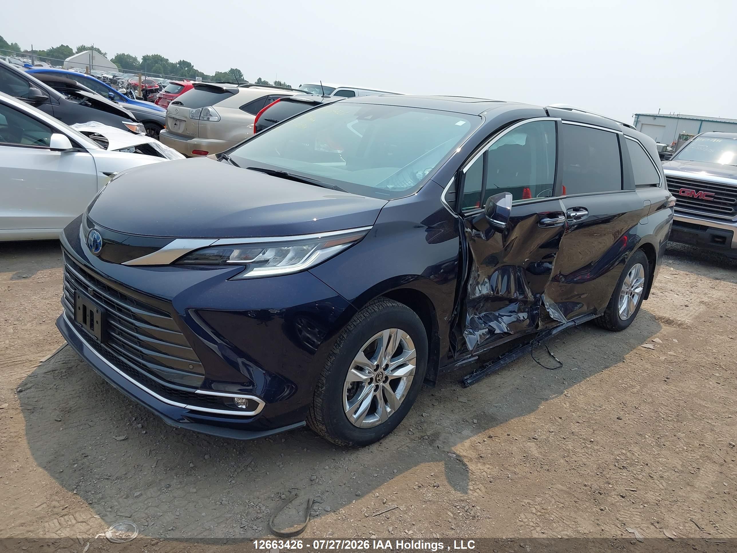 2024 TOYOTA SIENNA — I2