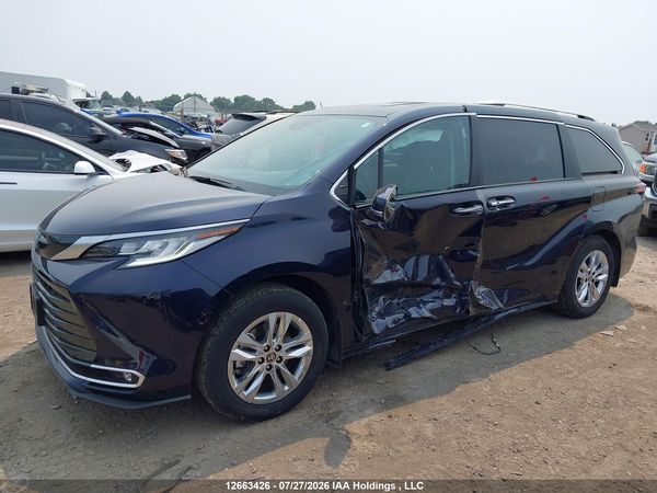 2024 TOYOTA SIENNA — I6