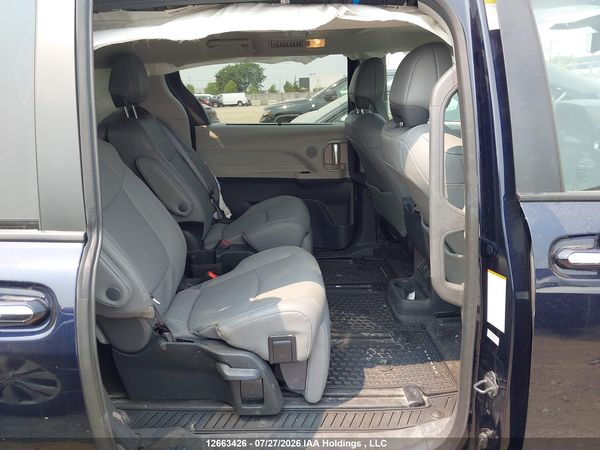 2024 TOYOTA SIENNA — I8
