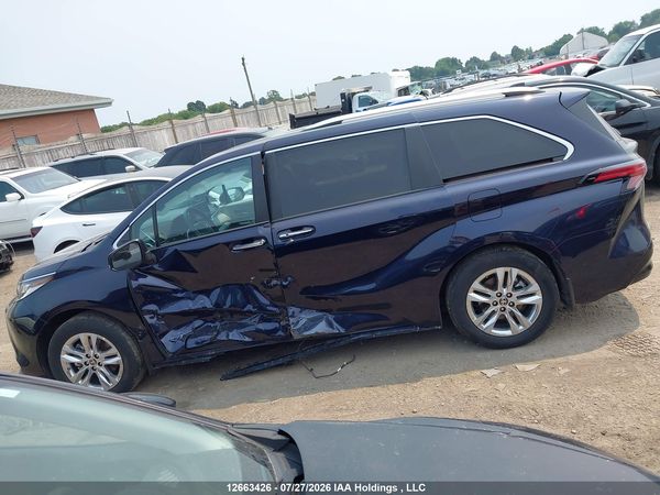 2024 TOYOTA SIENNA — I14