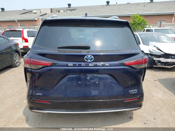 2024 TOYOTA SIENNA — I16