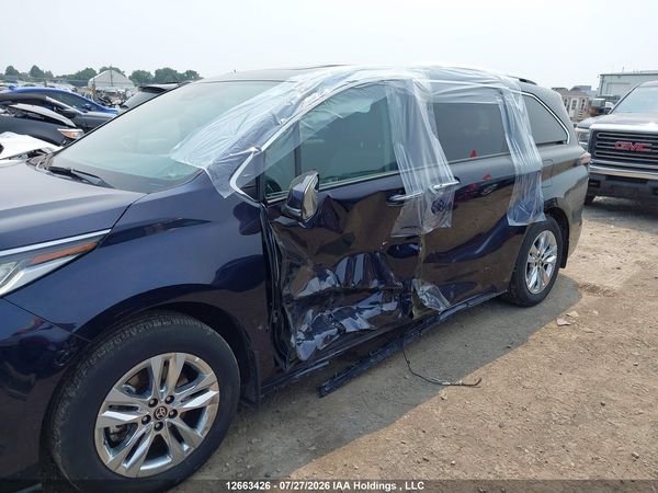 2024 TOYOTA SIENNA — I17