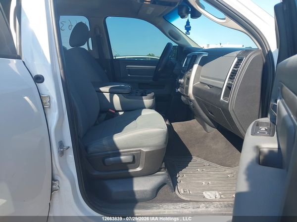 2017 RAM 1500 SLT
