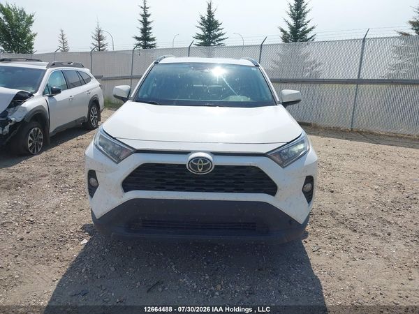 2021 TOYOTA RAV4 XLE/XLE PREMIUM