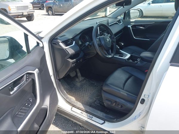 2021 TOYOTA RAV4 XLE/XLE PREMIUM