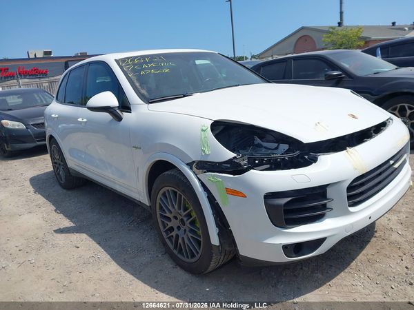 2017 PORSCHE CAYENNE SE HYBRID/PLATINUM