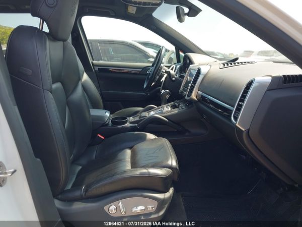 2017 PORSCHE CAYENNE SE HYBRID/PLATINUM