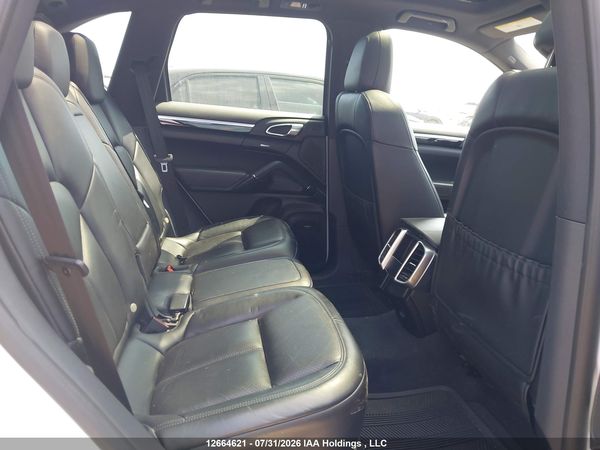 2017 PORSCHE CAYENNE SE HYBRID/PLATINUM