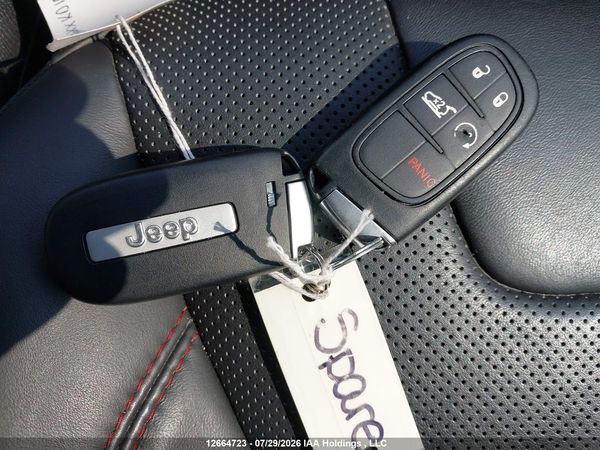 2019 JEEP CHEROKEE TRAILHAWK