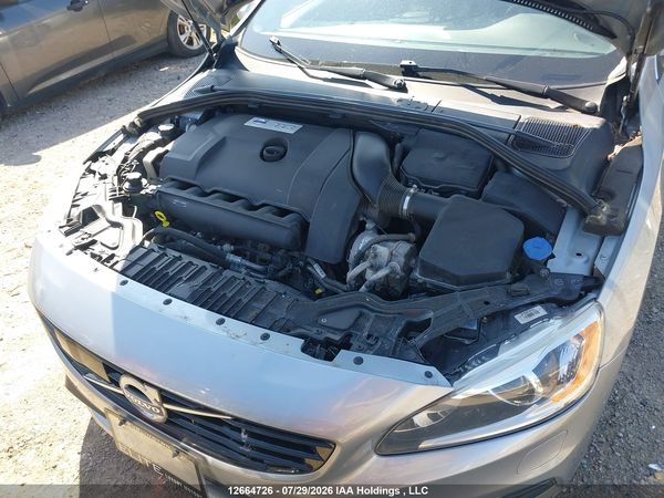 2016 VOLVO V60