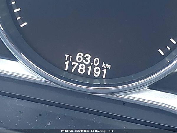 2016 VOLVO V60
