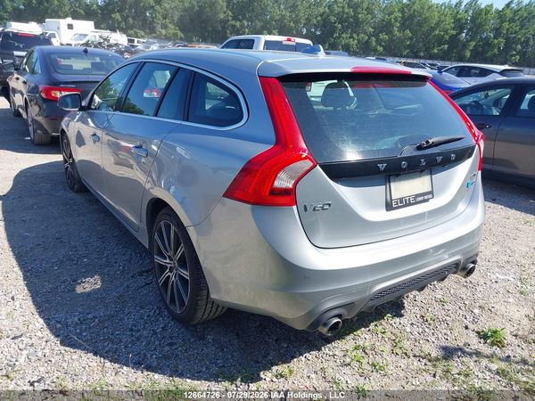 2016 VOLVO V60