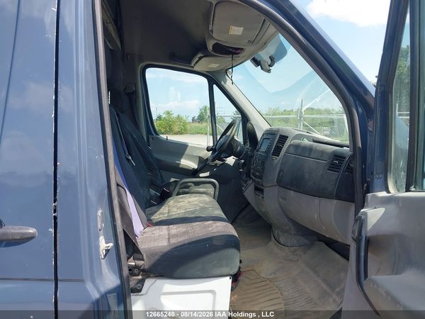 2015 MERCEDES-BENZ SPRINTER 2500 — I5