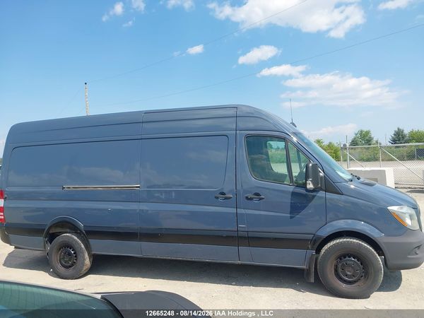 2015 MERCEDES-BENZ SPRINTER 2500 — I13