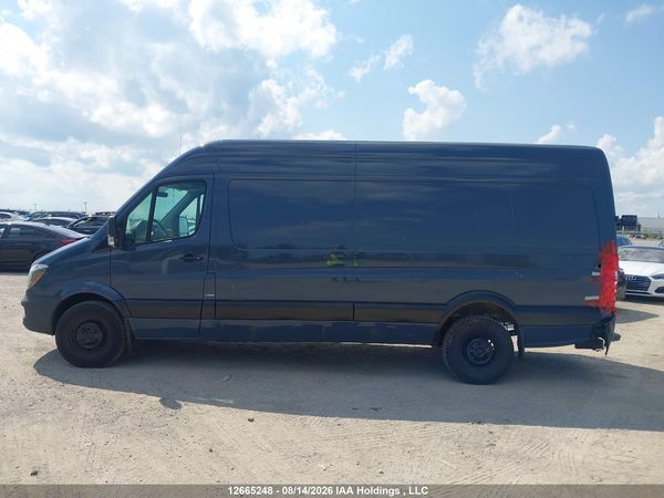 2015 MERCEDES-BENZ SPRINTER 2500 — I14