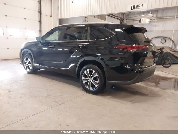 2025 TOYOTA HIGHLANDER xle