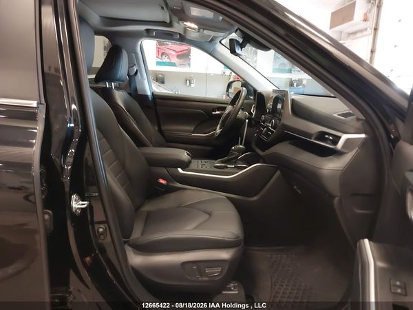 2025 TOYOTA HIGHLANDER xle